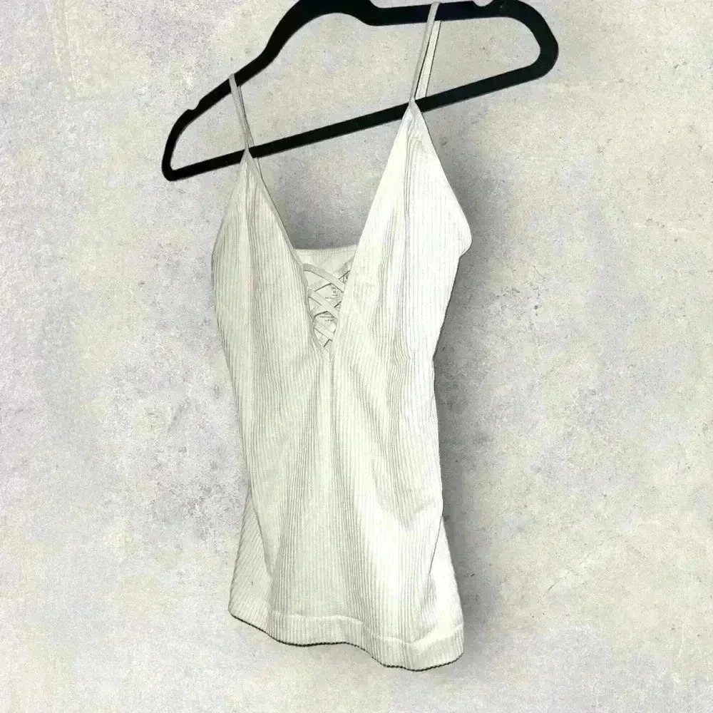 White tank top from‎ free people size (m/l) - Picture 3 of 5